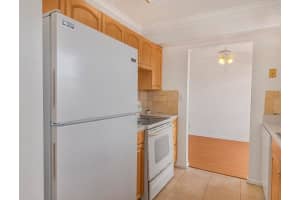 4 Golfs Edge E, West Palm Beach, FL 33417 - MLS#R11139428