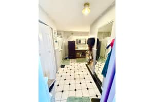 711 Springdale Circle, Palm Springs, FL 33461 - MLS#R11139432