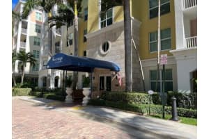 806 Windward Way, Lantana, FL 33462 - MLS#R11139473