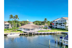 827 Oak Harbour Drive, Juno Beach, FL 33408 - MLS#R11139497