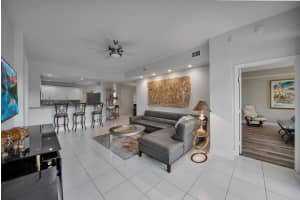 12438 Crystal Pointe Drive, Boynton Beach, FL 33437 - MLS#R11139515