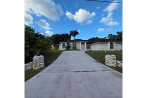 3217 SE Quay Street, Port Saint Lucie, FL 34984 - MLS#R11139708