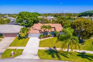 88 Pine Hill Trail, Tequesta, FL 33469 - MLS#R11139749