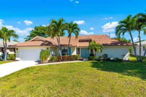 88 Pinehill Trail E, Tequesta, FL 33469 - MLS#R11139749