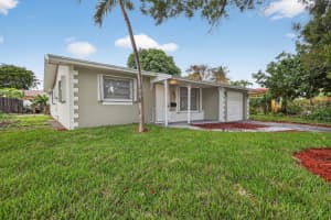 760 SW 64th Way, Pembroke Pines, FL 33023 - MLS#R11139750