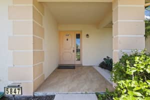 5847 Moss Court 2, Fort Pierce, FL 34982 - MLS#R11139772