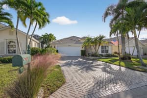 12455 SE Plandome Drive, Hobe Sound, FL 33455 - MLS#R11139842