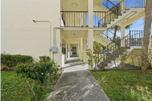 3000 NW 48th Terrace 130, Lauderdale Lakes, FL 33313 - MLS#R11139892