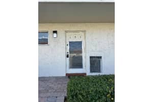 9420 S Hollybrook Lake Drive 105, Pembroke Pines, FL 33025 - MLS#R11139959