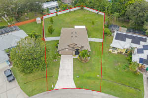 2425 SE Melon Court, Port Saint Lucie, FL 34952 - MLS#R11139968
