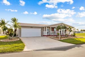 3301 Crabapple Drive, Port Saint Lucie, FL 34952 - MLS#R11139984