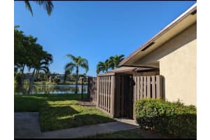 1504 Waterview Circle, Palm Springs, FL 33461 - MLS#R11139991