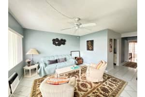 2204 Lake Osborne Drive 7, Lake Worth Beach, FL 33461 - MLS#R11140041