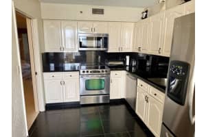 7564 Regency Lake Drive 702, Boca Raton, FL 33433 - MLS#R11140044