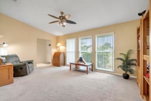 492 SE Wallace Terrace, Port Saint Lucie, FL 34983 - MLS#R11140073