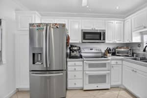 9500 N Hollybrook Lake Drive 308, Pembroke Pines