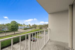 500 Executive Center Drive 3e, West Palm Beach, FL 33401 - MLS#R11140209