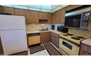 575 Oaks Lane, Pompano Beach, FL 33069 - MLS#R11140213