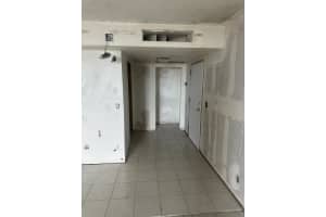 2425 Presidential Way 1203, West Palm Beach, FL 33401 - MLS#R11140220