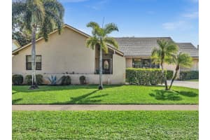 8320 E Waccamaw Lane, Lake Worth, FL 33467 - MLS#R11140241