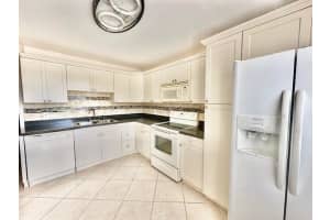 4001 Hythe A, Boca Raton, FL 33434 - MLS#R11140301