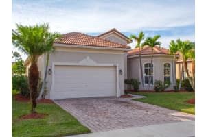 5607 Place Lake Drive, Fort Pierce, FL 34951 - MLS#R11140318