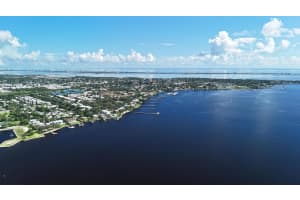 1000 Wright Avenue, Jensen Beach, FL 34957 - MLS#R11140462