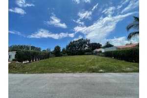 218 NW 8th Street, Boca Raton, FL 33432 - MLS#R11140475