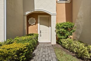 2597 Stockbridge Square SW, Vero Beach, FL 32962 - MLS#R11140535