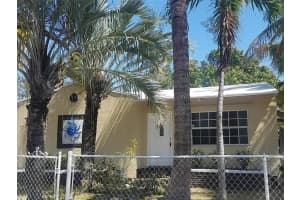 440 NE 1 Avenue, Fort Lauderdale, FL 33301 - MLS#R11140539