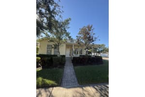 10880 SW Stephanie Way, Port Saint Lucie, FL 34987 - MLS#R11140561