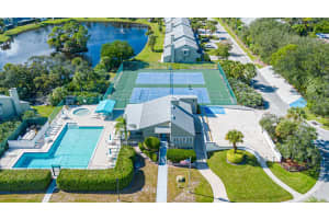 652 NE Wax Myrtle Way, Jensen Beach, FL 34957 - MLS#R11140572