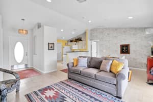 547 High Hawk Circle, Vero Beach, FL 32962 - MLS#R11140637