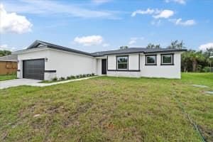 911 Echo Street, Fort Pierce, FL 34982 - MLS#R11140647