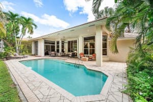 2560 Whispering Oaks Lane, Delray Beach, FL 33445 - MLS#R11140655