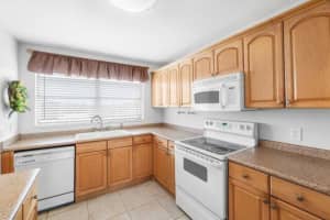 2016 Federal Highway, Boynton Beach, FL 33435 - MLS#R11140661