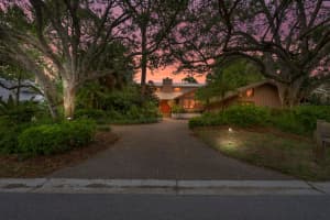 5011 SE Burning Tree Circle, Stuart, FL 34997 - MLS#R11140745