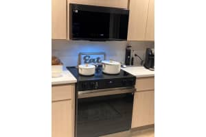 4503 Lakemont Court Court, Palm Beach Gardens, FL 33403 Sold 02/17/26