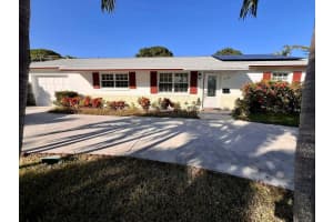 428 Alemeda Drive, Palm Springs, FL 33461 - MLS#R11140808