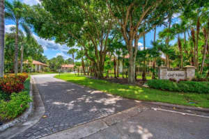 605 Brackenwood Cove, Palm Beach Gardens, FL 33418 - MLS#R11140811