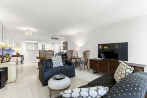 2400 Presidential Way 306, West Palm Beach, FL 33401 - MLS#R11140828