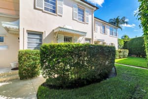215 S County Road, Palm Beach, FL 33480 Sold 12/29/25