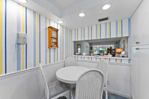 3186 Via Poinciana 111, Lake Worth, FL 33467 - MLS#R11140847