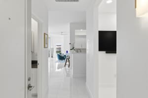 550 Okeechobee Boulevard, West Palm Beach, FL 33401 - MLS#R11140848