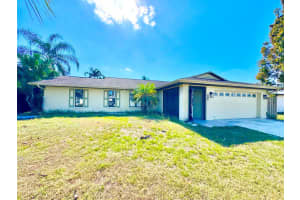 190 SW Ray Avenue, Port Saint Lucie, FL 34953 - MLS#R11140851