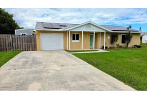 2209 E Dunbrooke Circle, Port Saint Lucie, FL 34952 - MLS#R11140852