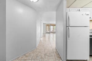 2650 NW 49th Avenue 422, Lauderdale Lakes, FL 33313 - MLS#R11140853