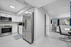 5500 Tamberlane Circle 105, Palm Beach Gardens, FL 33418 - MLS#R11140876