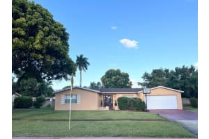 1827 Pinehurst Drive, West Palm Beach, FL 33407 - MLS#R11140878