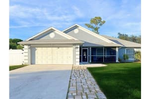 517 NW Sherbrooke Avenue, Port Saint Lucie, FL 34983 - MLS#R11140889